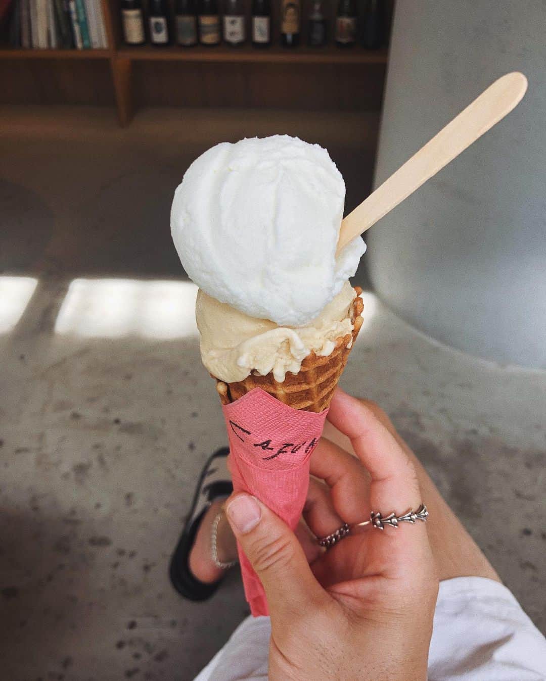 陣内勇人さんのインスタグラム写真 - (陣内勇人Instagram)「. この夏 きっとNo.1  Salted Premium Milk  & Black Suger  #gelato」8月8日 20時19分 - hayato.jinnouchi