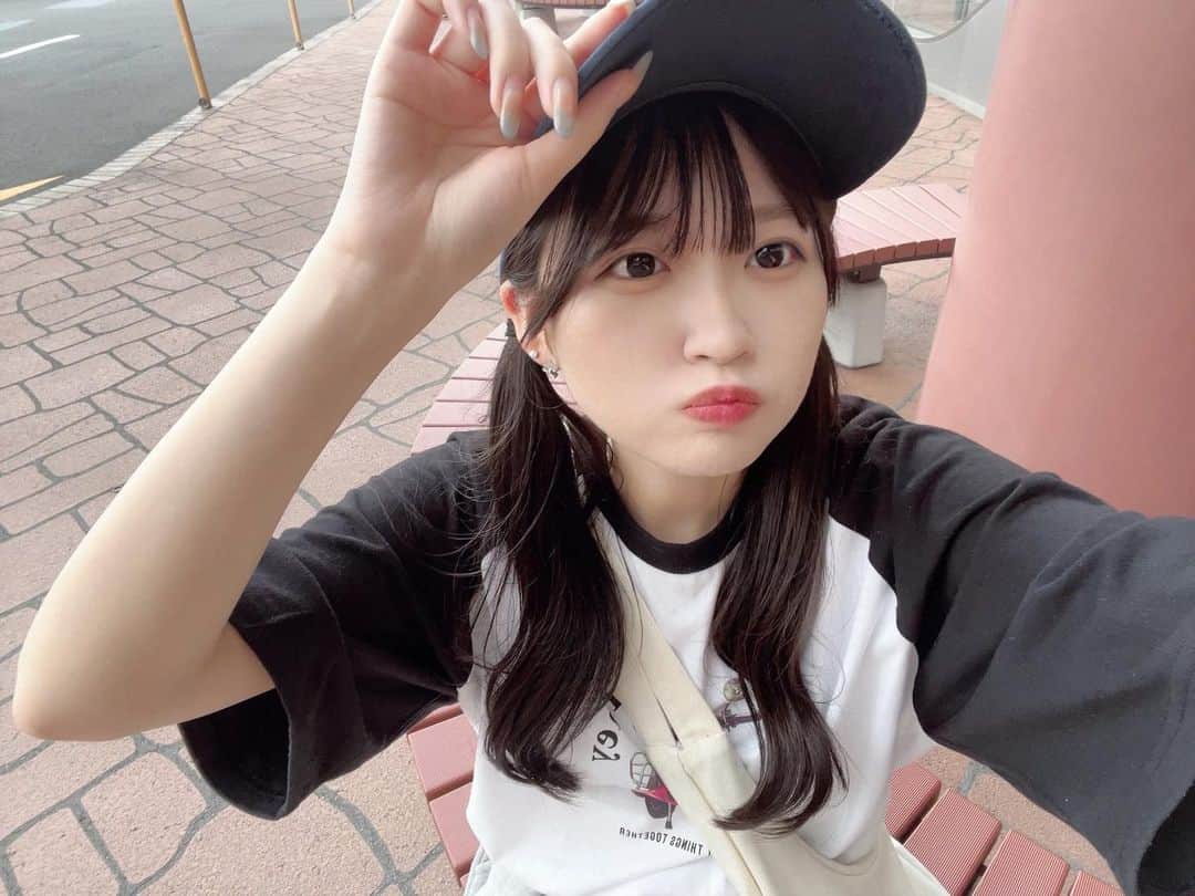 のインスタグラム：「ちょっとメイクうすすぎたから上から加工でチークとリップ足しちゃったそんなこともできる世界🫶🏻」