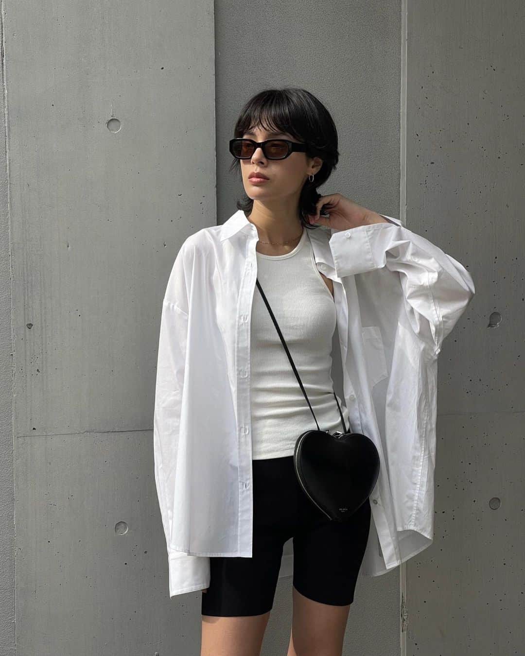 大屋夏南のインスタグラム：「Tuesday fit 🖤 今日も今日とてにぎりめしコーデ🍙」