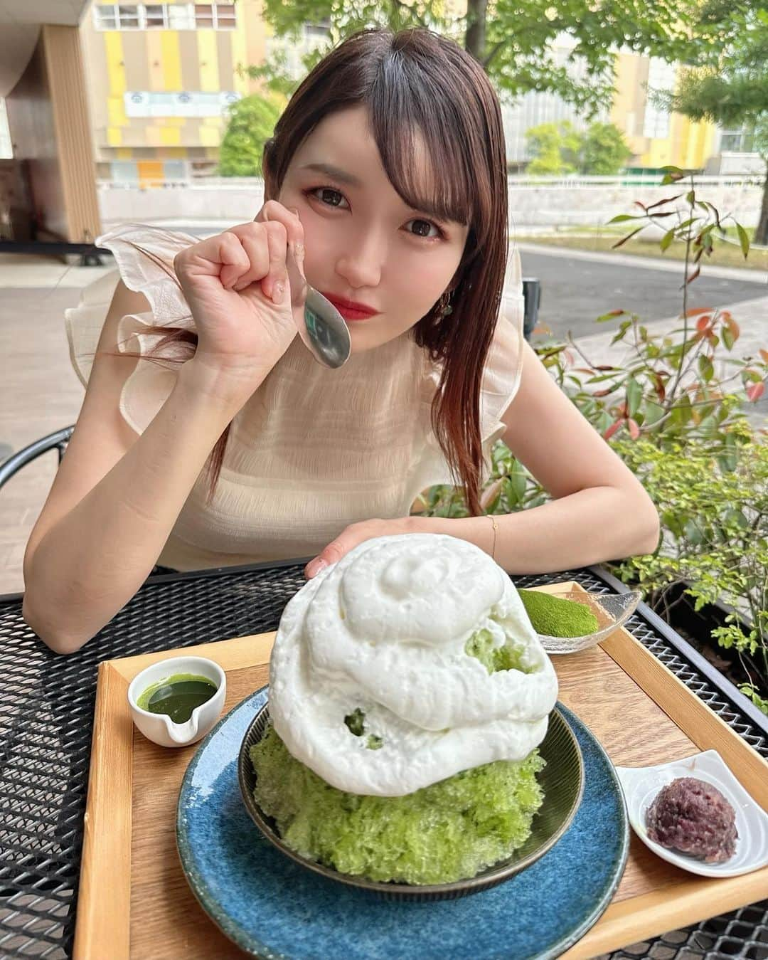 momoのインスタグラム：「私には珍しい抹茶のかき氷🍧 美味しかった〜！！！  . #ららぽーと豊洲#豊洲#豊洲カフェ#豊洲グルメ#かき氷#氷活#かきごおり#かき氷巡り#東京カフェ#東京かき氷#京都宇治茶想もりた園#和カフェ#抹茶スイーツ」