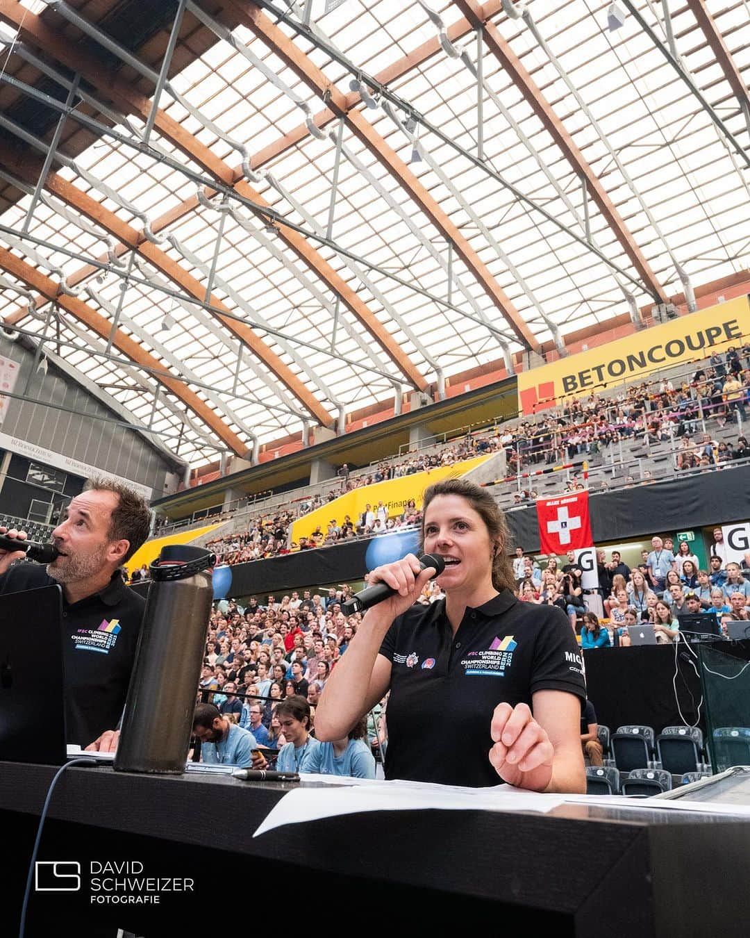 ニナ・カプレツさんのインスタグラム写真 - (ニナ・カプレツInstagram)「What a big honour to be the live speaker at the Climbing World Championship @climbingbern2023 here in Bern!  To be truly honest, it’s one of the best opportunity I had so far in my life. Being a passionate climber myself, I give my very best to lead all the athletes as high as possible and to bring the arena on fire, together with my college Christian Graf.  First round is over, we’re ready for the second one!  🤟🤟🤟🤟🤟🤟 Be ready for a full house ambiance at the combine competition!!! 🔥 🔥 🔥   📸 @davidschweizer.ch  @climbingbern2023 #berntoclimb @ifsclimbing」8月8日 20時46分 - ninacaprez