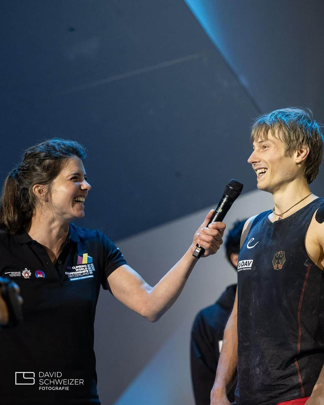 ニナ・カプレツのインスタグラム：「What a big honour to be the live speaker at the Climbing World Championship @climbingbern2023 here in Bern!  To be truly honest, it’s one of the best opportunity I had so far in my life. Being a passionate climber myself, I give my very best to lead all the athletes as high as possible and to bring the arena on fire, together with my college Christian Graf.  First round is over, we’re ready for the second one!  🤟🤟🤟🤟🤟🤟 Be ready for a full house ambiance at the combine competition!!! 🔥 🔥 🔥   📸 @davidschweizer.ch  @climbingbern2023 #berntoclimb @ifsclimbing」