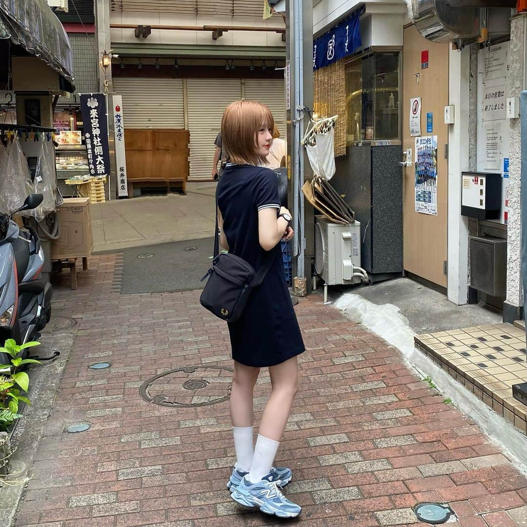 砂糖桃さんのインスタグラム写真 - (砂糖桃Instagram)「お気に入りコーデ👕👟  熱海行った時の写真❕ まだ載せてない写真たくさんあるからゆっくり載せていくね🎐  . #newbalance #fredperry #夏コーデ #夏服コーデ」8月8日 20時53分 - _peeach_