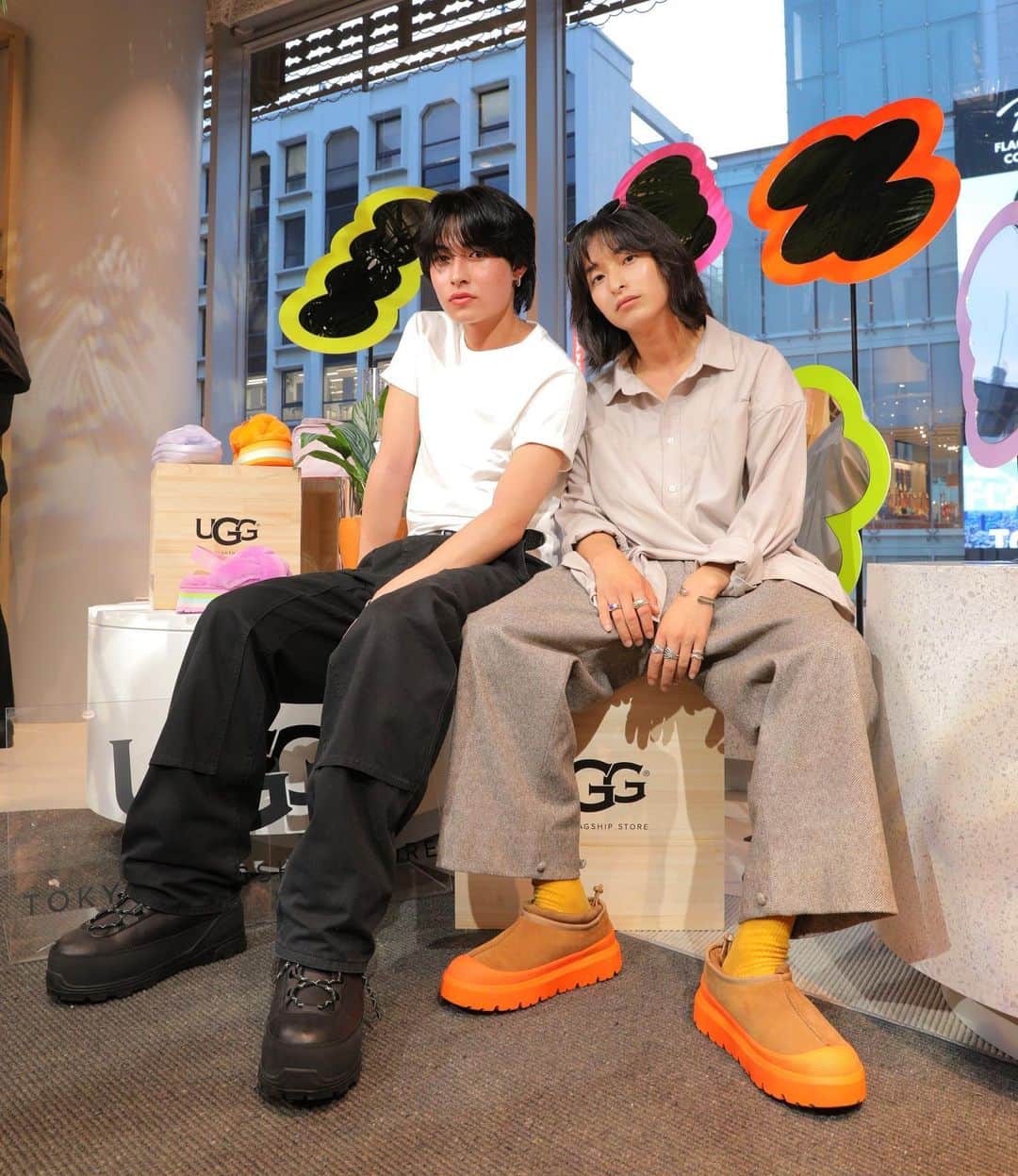 上野一稀のインスタグラム：「・ @uggjapan  ・ 今日響いた言葉  「ただベストを尽くすだけでは十分ではない。先ずはすべき事を知り、それからベストを尽くせ。」  “It’s not enough to do your best; you must know what to do, and then do your best.” ・ ・ ひょーまたちと先日行ってきた！ ・ ・ ・ ・ ・ ・ ・ ・ ・ ・ ・ #メンズファッションコーデ #メンズファッションコーディネート #ユニセックスコーデ #ユニセックスファッション #夏服コーデ #夏服コーディネート #スニーカーコーデ #スニーカー男子 #スニーカー #淡色コーデ #淡色コーデ #ugg」