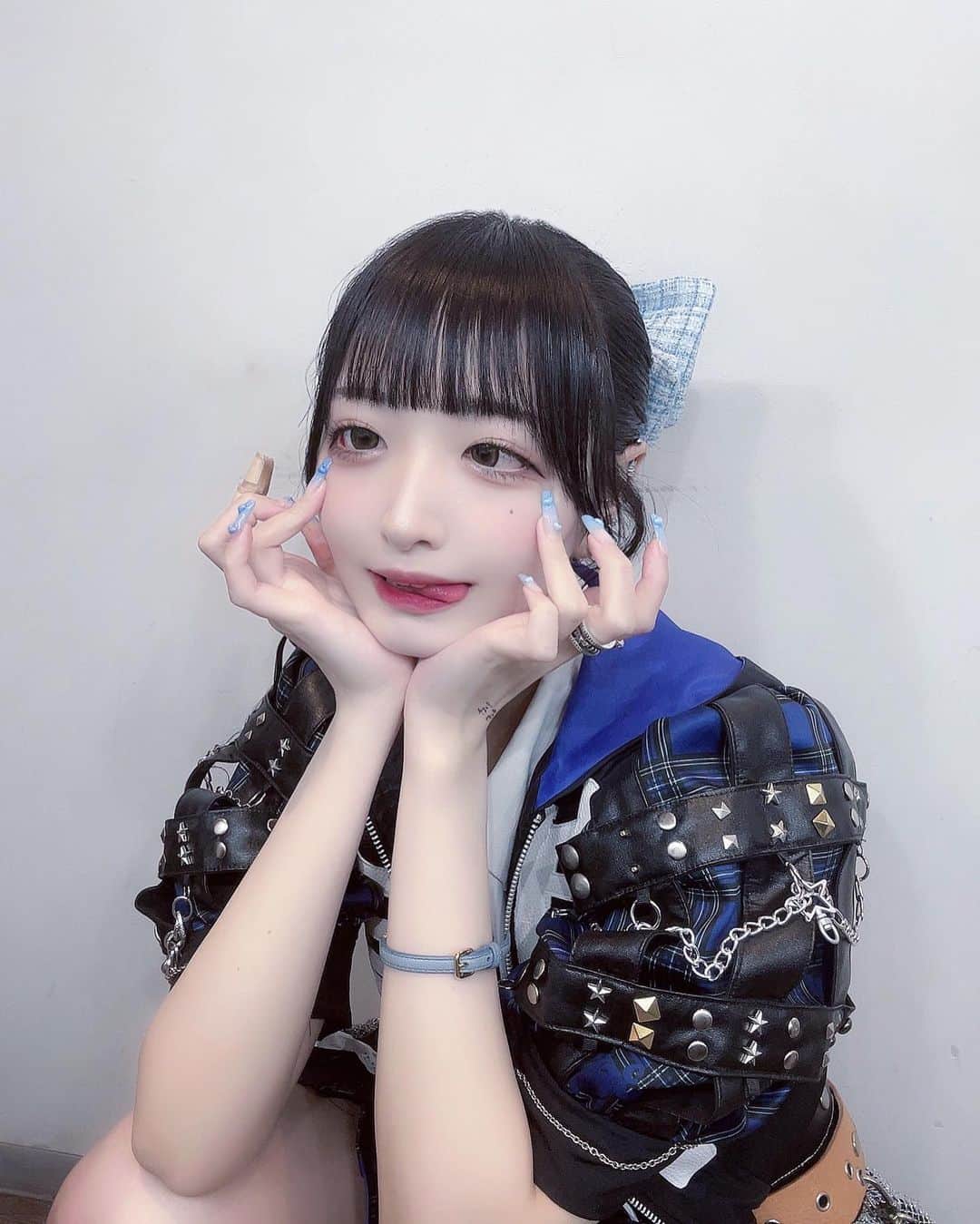 相笠萌のインスタグラム：「🩵💙⛓️」