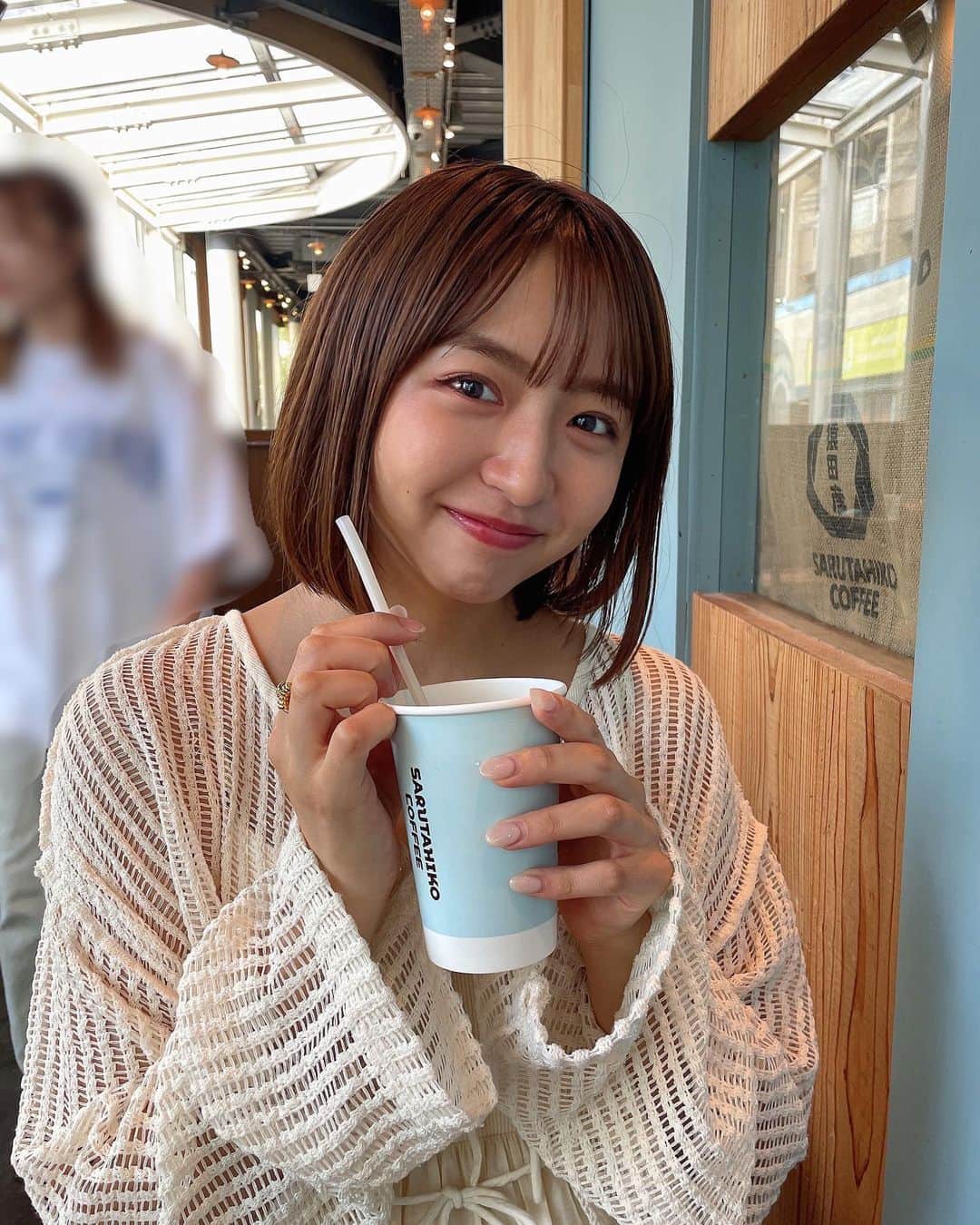 浜崎香帆さんのインスタグラム写真 - (浜崎香帆Instagram)「-----  毎日暑すぎるね、、、 けど夏は大好き🌻 みんなは何か夏っぽい事した⁇  #夏休み #カフェタイム  #アイスコーヒー #欠かせません」8月8日 21時32分 - kaho_hamasaki_tpd