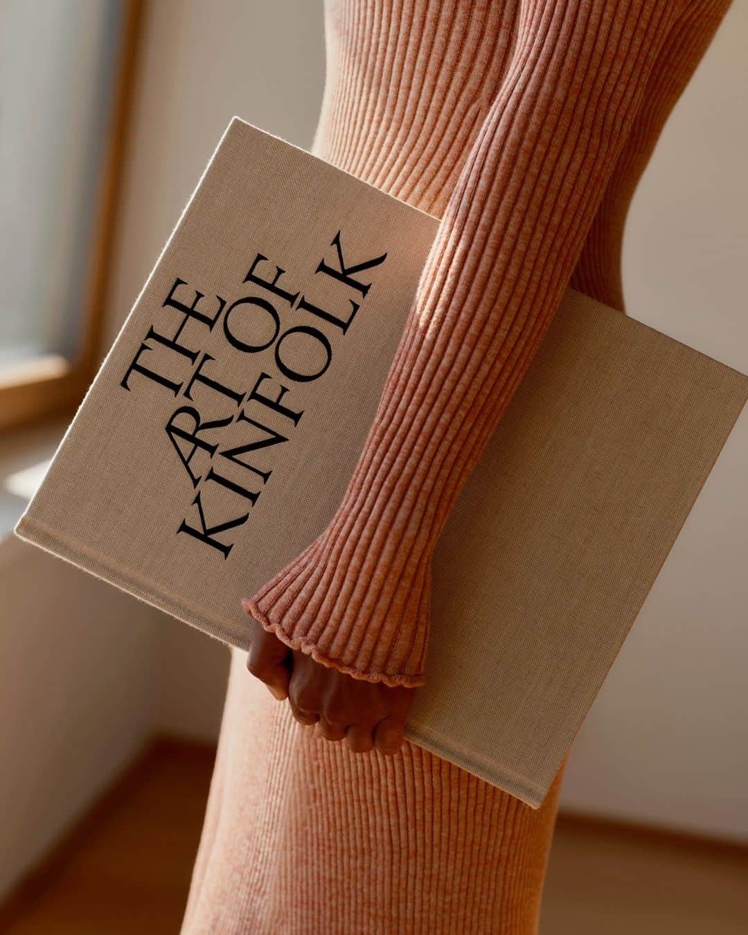 Kinfolk Magazineのインスタグラム：「The Art of Kinfolk ✨ Underneath the book jacket. Get ready for our latest publication, which reflects on a decade in print and showcases a careful curation of the most compelling photographs from every single back issue. Available for pre-order now on Kinfolk.com.   (Photo: @saragosas, Styling: @lauravartiainen, Model: @saredak)」