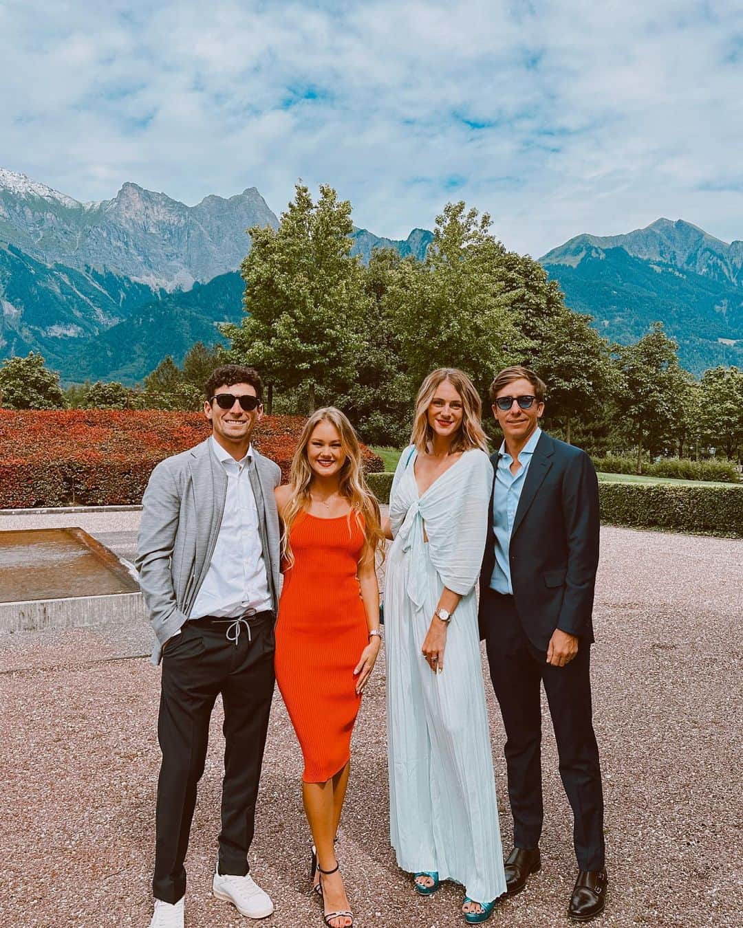 カルロス・オルティスのインスタグラム：「The big cheese’s wedding 🧀 congrats to @irekmyskow & @szwyer11 !!」