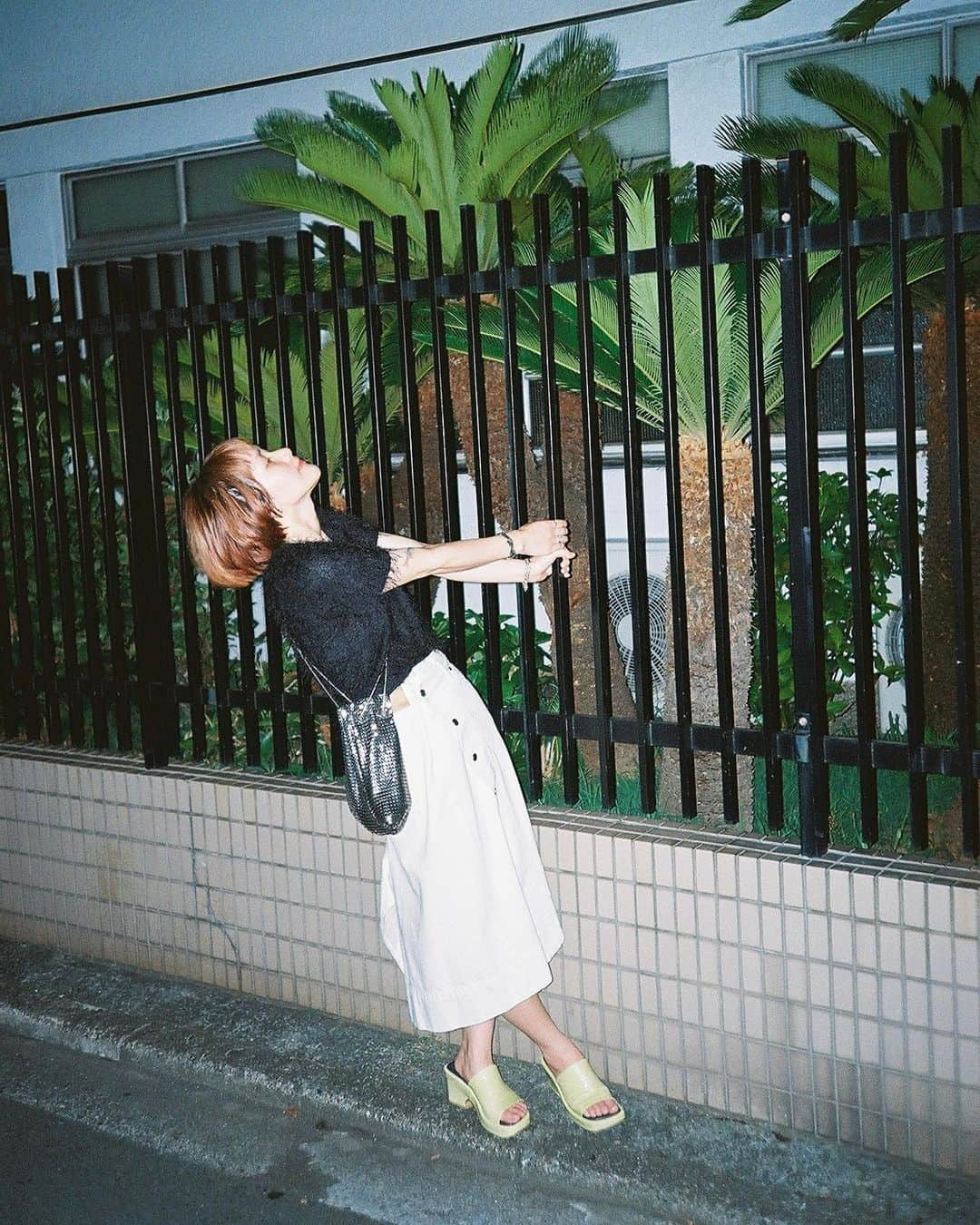 エイミーさんのインスタグラム写真 - (エイミーInstagram)「スカートかわゆ夜散歩🌿　@voltagecontrolfilter」8月9日 0時09分 - amy0aaamyyy