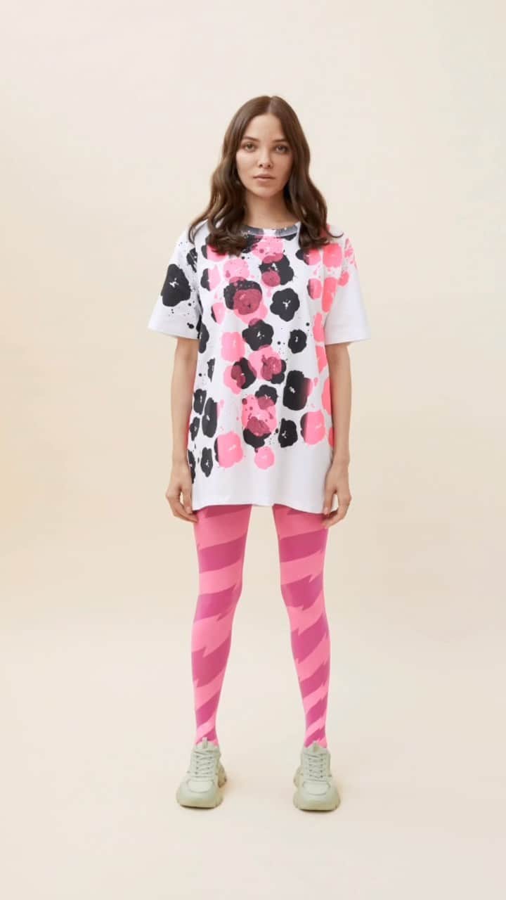 シメオン ファラーのインスタグラム：「Spring / Summer 24 Pink Flower T-Shirt」