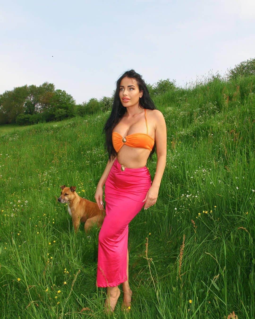 SHEINのインスタグラム：「Embrace the colors that let your SXY shine 🔥🙌@cocoolinaa  🔎 13370290  #SHEIN #SHEINforAll #SHEINstyle #fashion #chic」