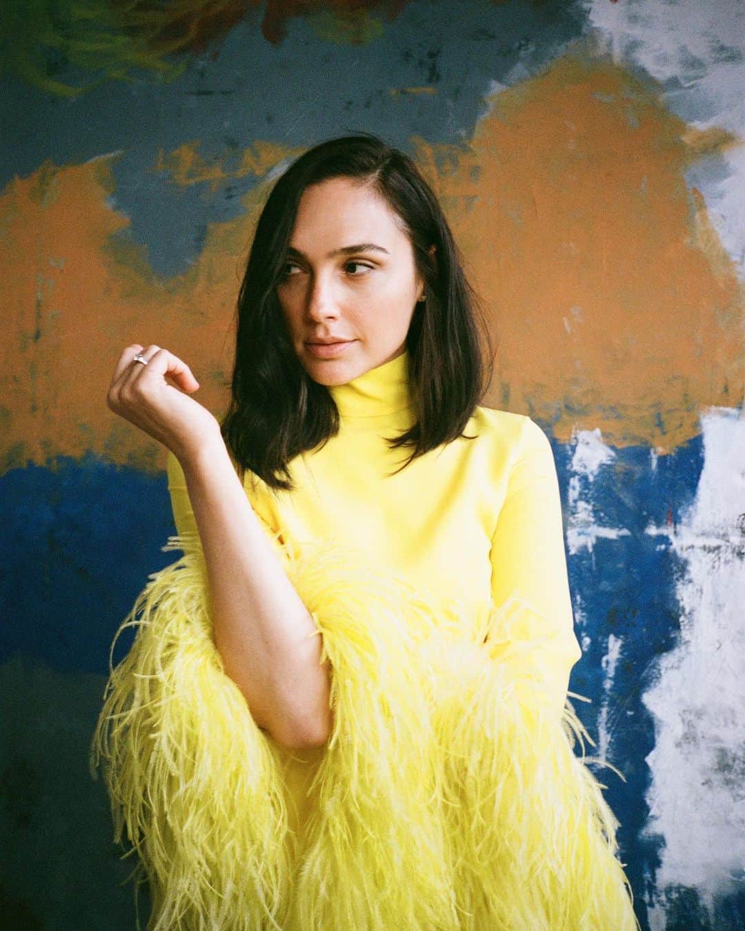 ガル・ガドットのインスタグラム：「🐥」