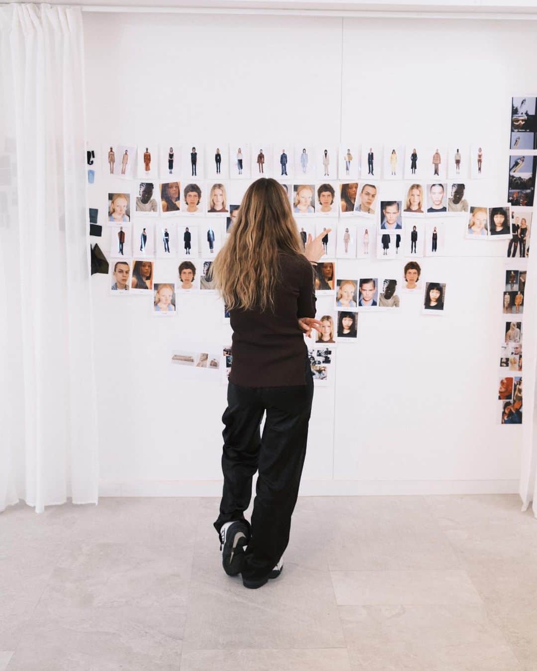 フィリッパコーのインスタグラム：「The Filippa K Autumn/Winter 2023 collection will launch on August 17th  Photographed by @thomasjansson2」