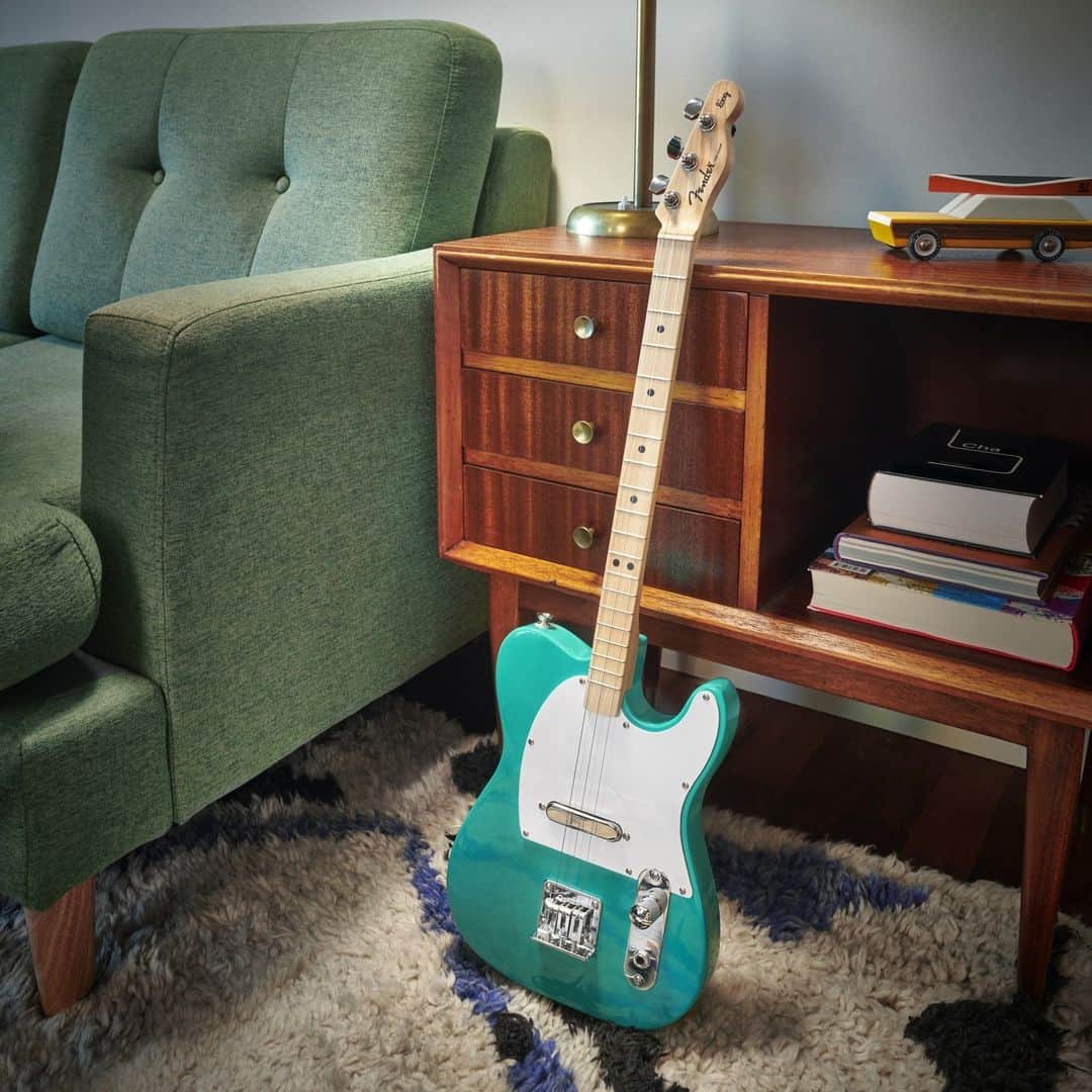 Fender Guitarのインスタグラム：「How old were you when you picked up a guitar for the first time? With our Fender x @loogguitars models, we want to inspire kids of all ages to start playing. See more at the link in our bio.」
