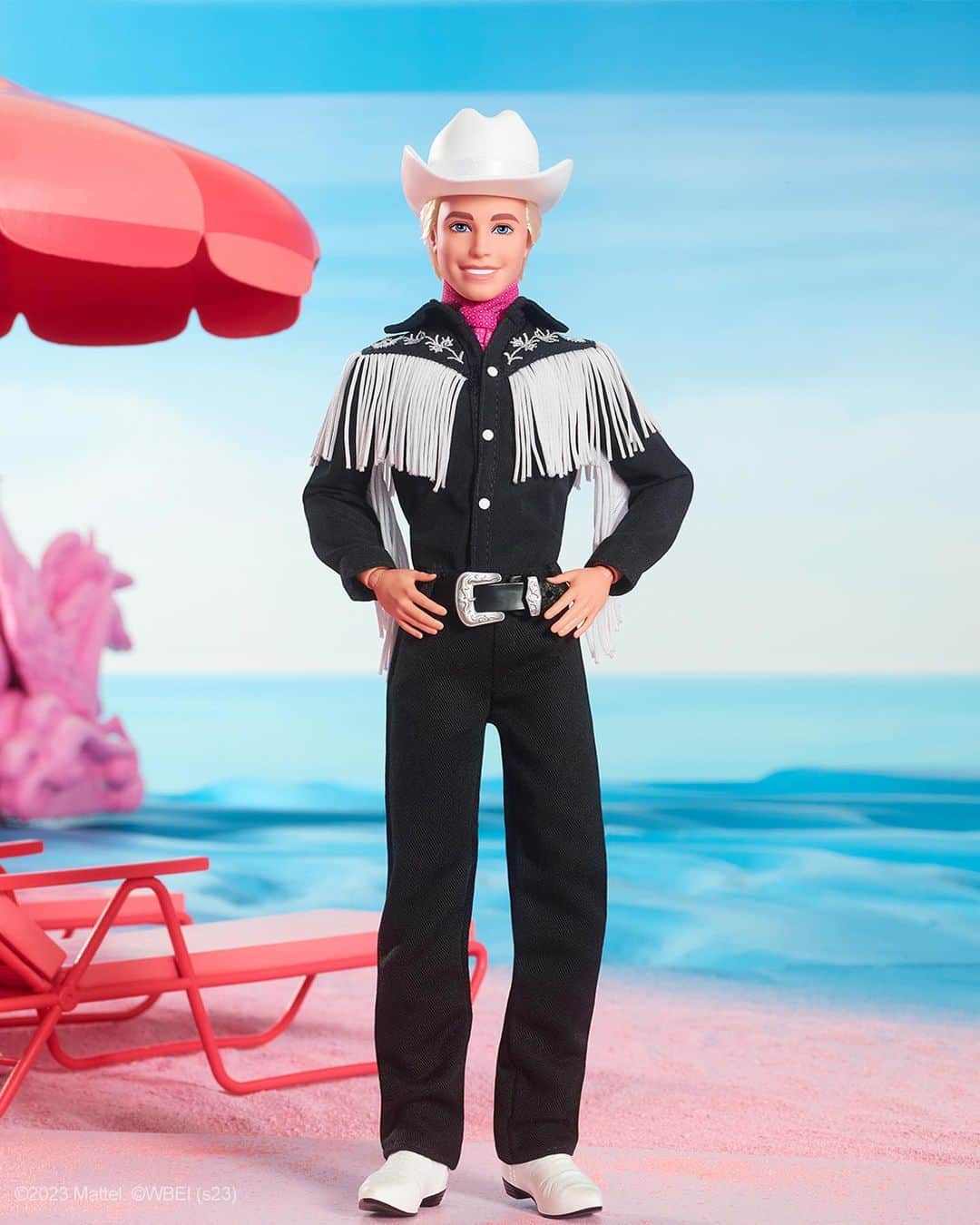 バービーさんのインスタグラム写真 - (バービーInstagram)「Hi #Barbie! 👋 Howdy Ken! 🤠 The official @BarbieTheMovie inspired Western Ken doll is available this September at @Target. #BarbieTheMovie is now playing in theaters.」8月9日 1時56分 - barbie