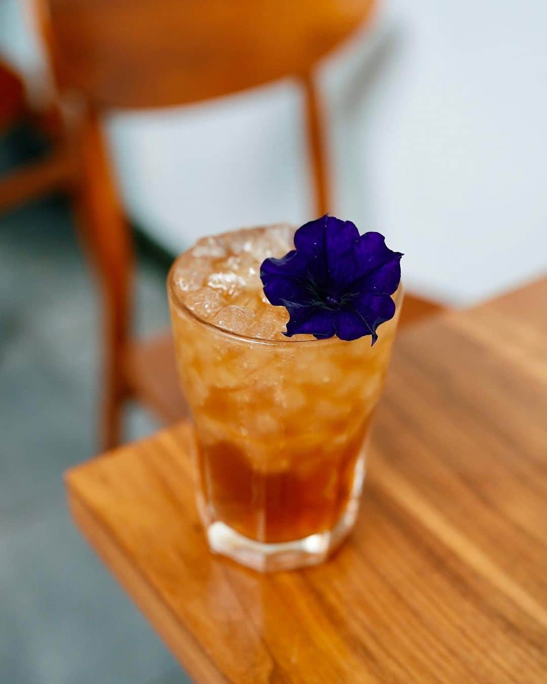 Stumptown Coffee Roastersのインスタグラム：「Join us each Wednesday in August (2-5PM) at our Portland SW 3rd and Division cafes for STRANGE BREWS 🪄🧙‍♂️☕️ OooOooOo!   Drink tasty concoctions featuring Wilderton Botanicals and Nico’s Ice Cream. See you there!」