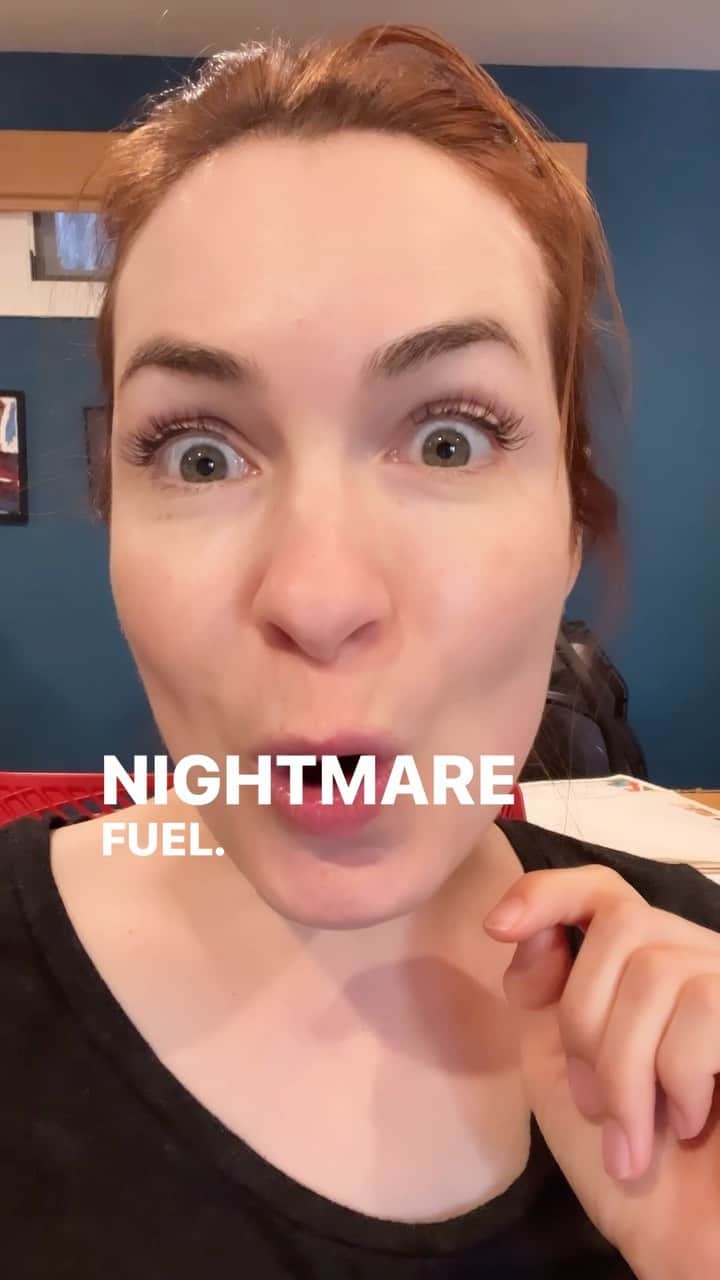 フェリシア・デイのインスタグラム：「It’s fine. It’s FINE! #motherhood #tiredface」