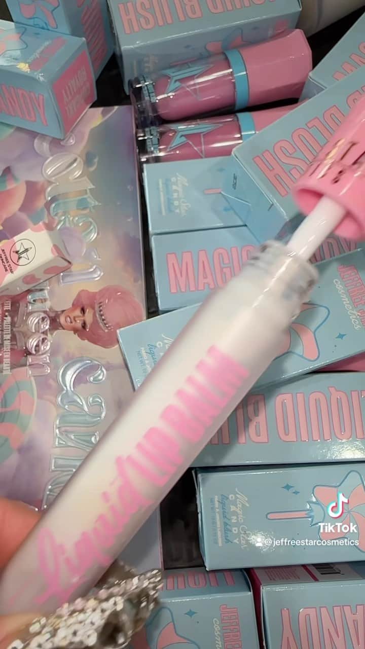 Jeffree Star Cosmeticsのインスタグラム：「Say hiiiii to #JeffreeStar Skincare’s NEW addition to the lip category! 👅 This isn’t your typical lip balm. Drink up this active-packed liquid #lipbalm that restores and plumps your lips! Using Hyaluronic Spheres, Cupuacu Seed Butter, Olive Fruit Oil, and a blend of plant extracts to soothe, smooth, and moisturize your lips! 🔥 Available now!」
