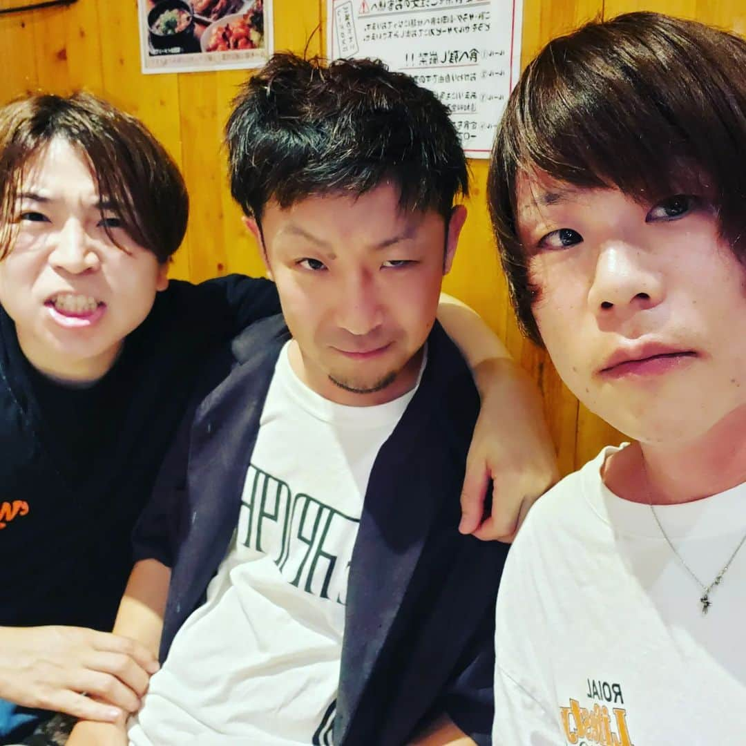 BUZZ THE BEARSさんのインスタグラム写真 - (BUZZ THE BEARSInstagram)「MAYSON's PARTY "PARTY4YOU TOUR　2023" x LIVE HOUSE OP's 2周年祭り  MAYSON's PARTY SHIMA BUZZ THE BEARS FROM ME.⁡ ⁡⁡ ⁡今日も幸せでした☆」8月9日 3時10分 - buzzthebears