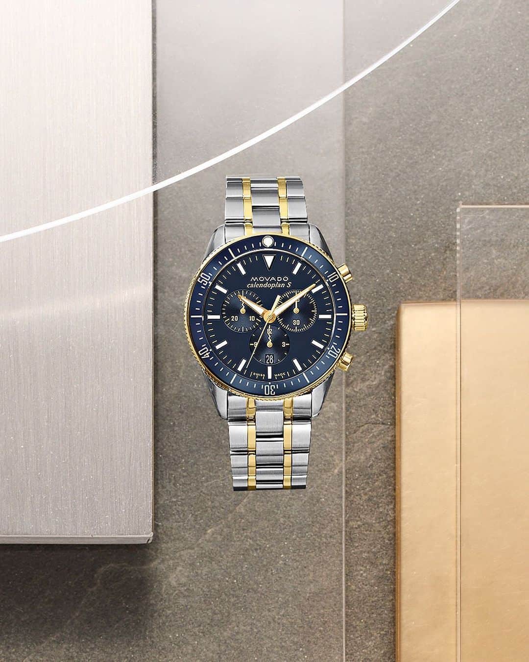 モバードのインスタグラム：「Inspired by our archives. The #MovadoHeritage Series is the perfect marriage of vintage design, iconic luxury and modern quality. Shop the collection online now!」