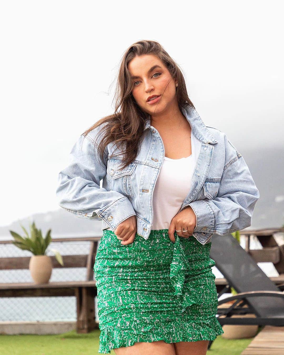 Bruna Unzuetaのインスタグラム：「Geeeeente! Olha quem vai estar com a gente no episódio do Pod hoje, a @dafiti nossa parceira maravilhosa, para quem não conhece, é o maior ecommerce de moda da América Latina, são muuuitas marcas incríveis e exclusivas em um só lugar! E usando meu cupom DAFITINOPODDELAS vocês tem simplesmente 20% de desconto _em produtos selecionados_, até o dia 14/08. É muito desconto e o melhor, com frete grátis para todo Brasil, então aproveiteeeem! #ToDeDafiti #publi」