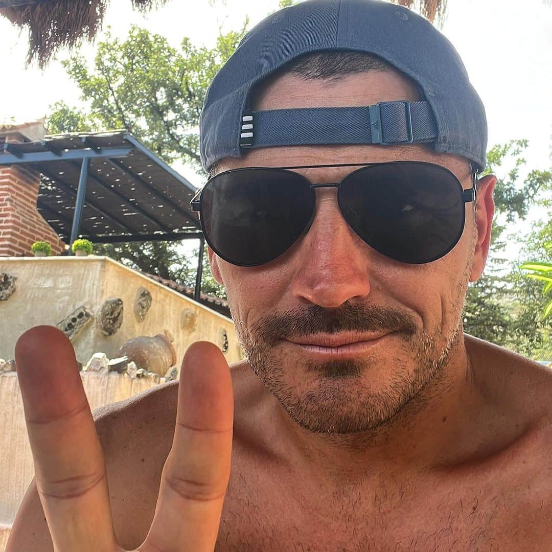 イケル・カシージャスさんのインスタグラム写真 - (イケル・カシージャスInstagram)「✌🏼😎」8月9日 6時02分 - ikercasillas