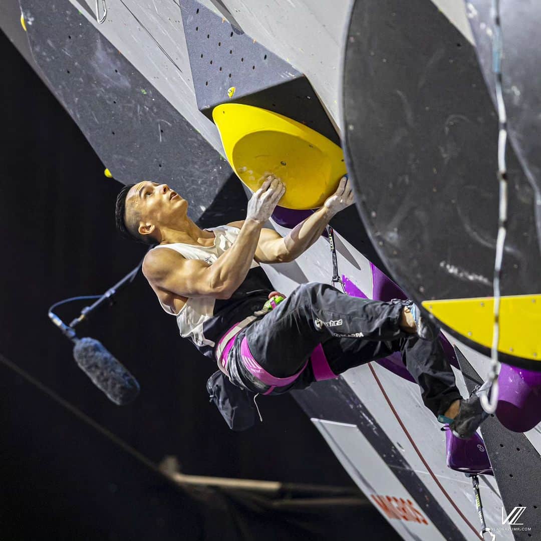 のインスタグラム：「A 16th place will be the number I walk away with at these World Championships. The semi-finals route was perfect. It was hard, not forgiving, and punished "most" bad decisions 🤣 ⠀⠀⠀⠀⠀⠀⠀⠀⠀ What was also interesting was that I placed 23rd in combined, missing the cut by one move in semi finals. Many people ask me if I'm disappointed, but no, I thought that number would be worse, and I'm happy with the progress and recovery I'm making ☺️ ⠀⠀⠀⠀⠀⠀⠀⠀⠀ My goals for this event were top-50 in Boulder (finished 55th), top-30 in lead (finished 16th), and top-40 in combined (finished 23rd). 2/3 ain't bad, and the last one is the most important. Finally, it's still looking good because I'm on track for OQS and competing for those Olympic qualification spots. That has always been the focus and the ultimate goal 🙏 ⠀⠀⠀⠀⠀⠀⠀⠀⠀ Good luck to everyone in combined semis! We're all making history here... ⠀⠀⠀⠀⠀⠀⠀⠀⠀ 📸 by @vladek_zumr ⠀⠀⠀⠀⠀⠀⠀⠀⠀ ⠀⠀⠀⠀⠀⠀⠀⠀⠀ ⠀⠀⠀⠀⠀⠀⠀⠀⠀ ⠀⠀⠀⠀⠀⠀⠀⠀⠀ ⠀⠀⠀⠀⠀⠀⠀⠀⠀ ⠀⠀⠀⠀⠀⠀⠀⠀⠀ ⠀⠀⠀⠀⠀⠀⠀⠀⠀ @scarpana | @boilerroomclimbing | @mec | @flashedclimbing | @team_edelrid  #climbing #train #canada #athlete #sports #power #fitness #work #workhard #workout #strength #ninja #gym #fun #climbing_photos_of_instagram #business #challenge #berntoclimb」