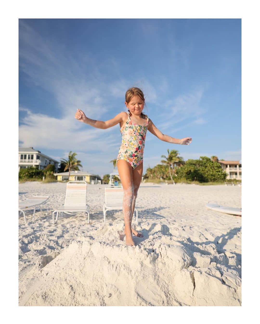 Dylon Yorkさんのインスタグラム写真 - (Dylon YorkInstagram)「A week on the island with the fam and dad brought his camera. #ami #annamariaisland #floridaliving」8月9日 6時14分 - dylon