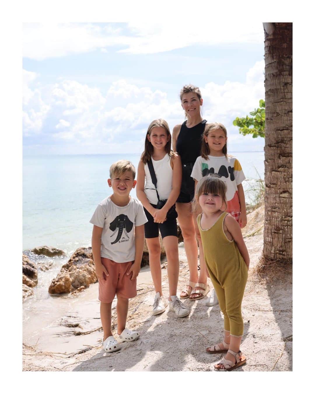 Dylon Yorkさんのインスタグラム写真 - (Dylon YorkInstagram)「A week on the island with the fam and dad brought his camera. #ami #annamariaisland #floridaliving」8月9日 6時14分 - dylon