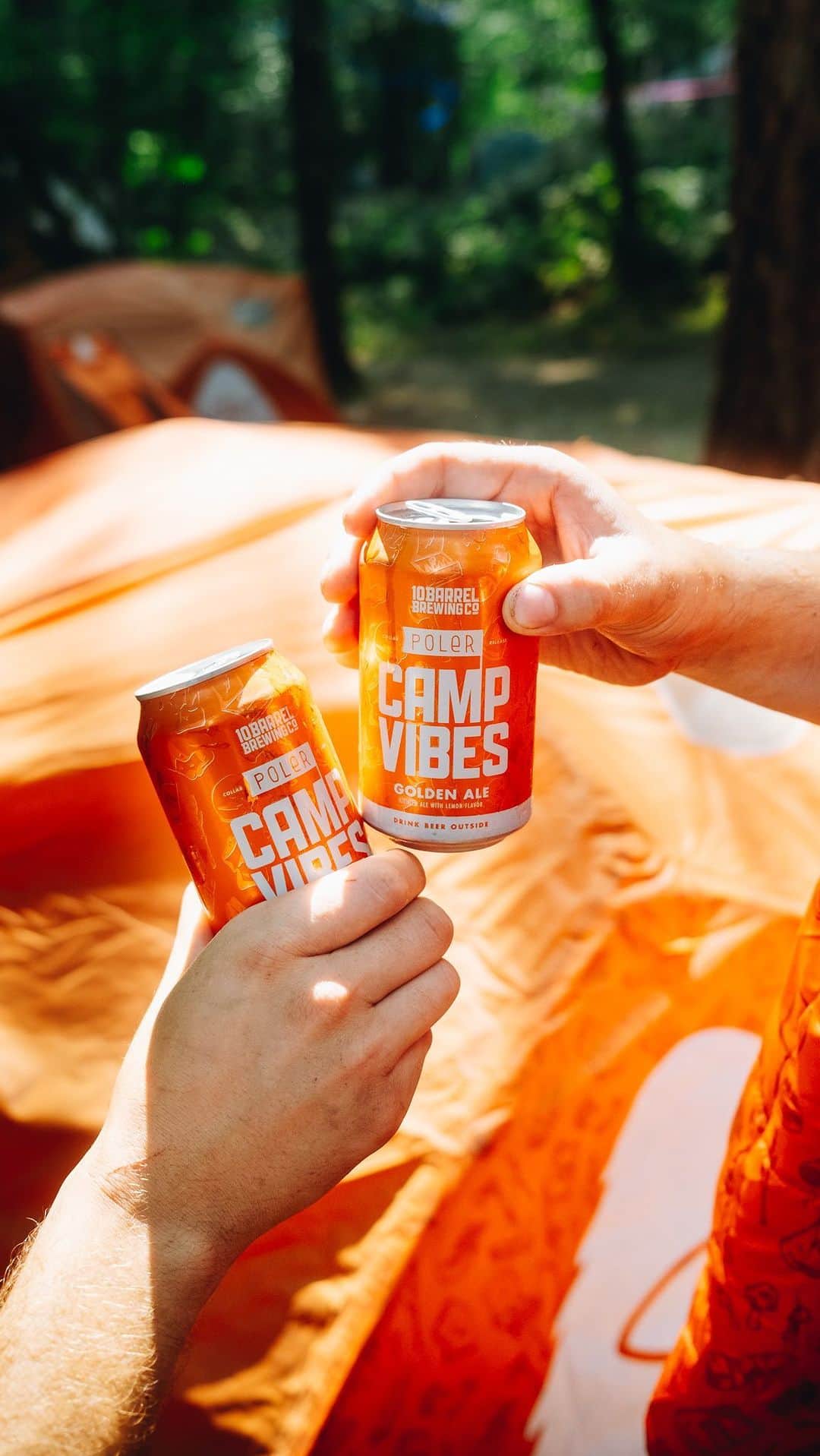 Poler Outdoor Stuffのインスタグラム：「PSA: Not only did our VIP package at @pickathon come with a tent, 2 chairs, 2 pillows, 2 napsacks, 2 sleep pads, 2 blankets and a travel cooler - it also came with 6 delicious @10barrelbrewing ‘Camp Vibes’ golden ale’s! A beautiful and crispy beer perfect for any and all adventures!   🎥 : @geojenkins」