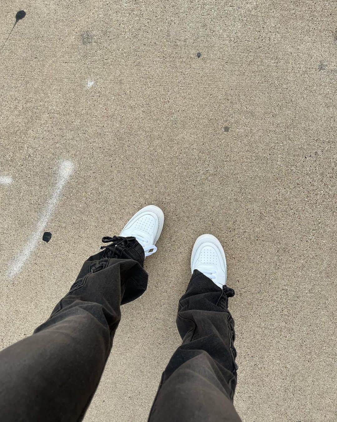 ソヨンのインスタグラム：「뜨거운 땅 하늘 공기 😳」