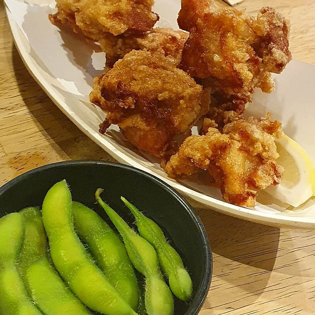 ひいな凜さんのインスタグラム写真 - (ひいな凜Instagram)「日本で食べたおいしいもの達①  #一時帰国#お刺身#だし巻き卵 #ほたてバター#唐揚げ#일본여행#고베#오사카여행#사시미#이자카야#일본맛집#사시미맛집#산노미야#산노미야맛집#고베맛집#오사카맛집#조개구이」8月9日 18時11分 - ina_im_ina