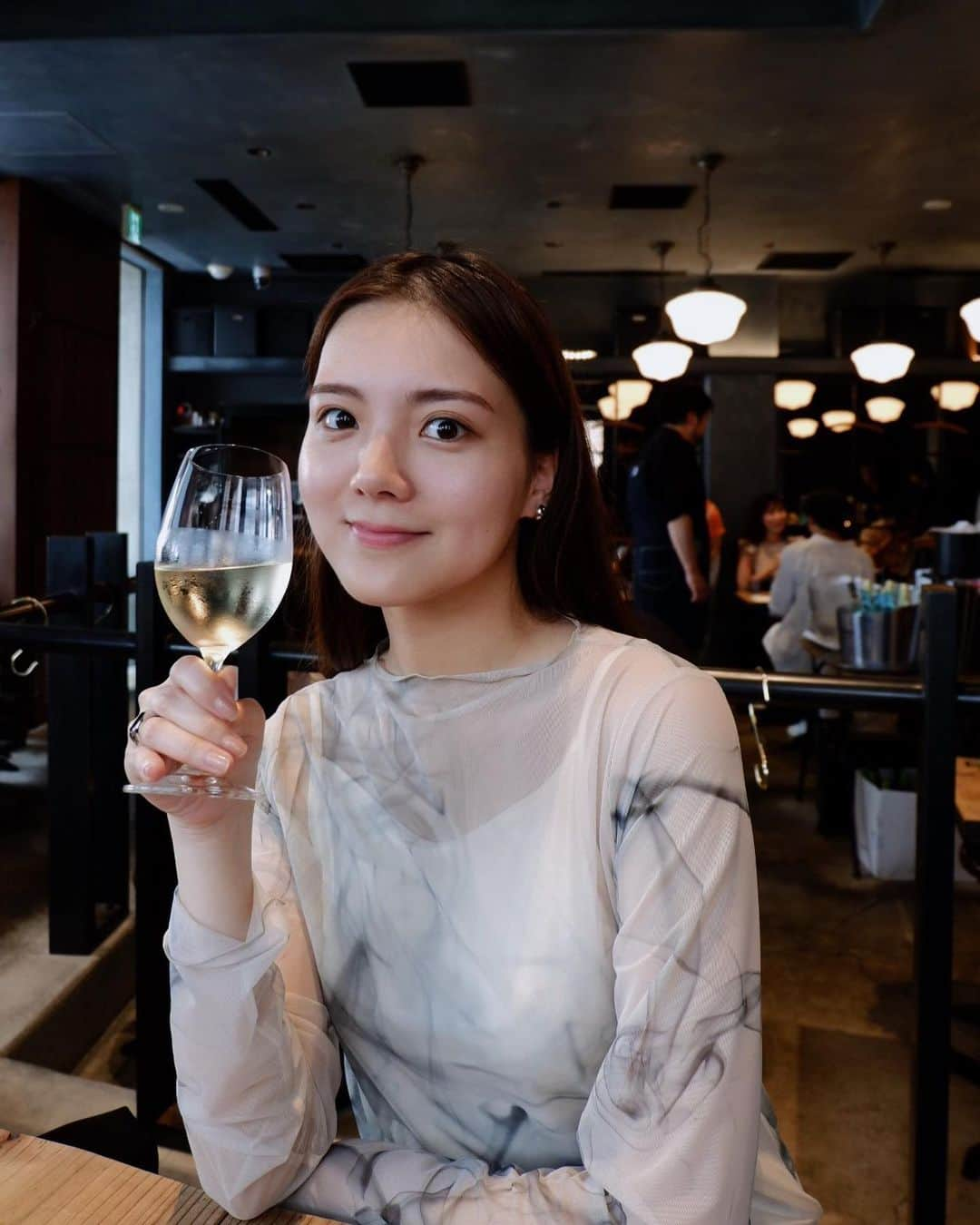 岡山友里愛のインスタグラム：「昼飲み🍷♡」