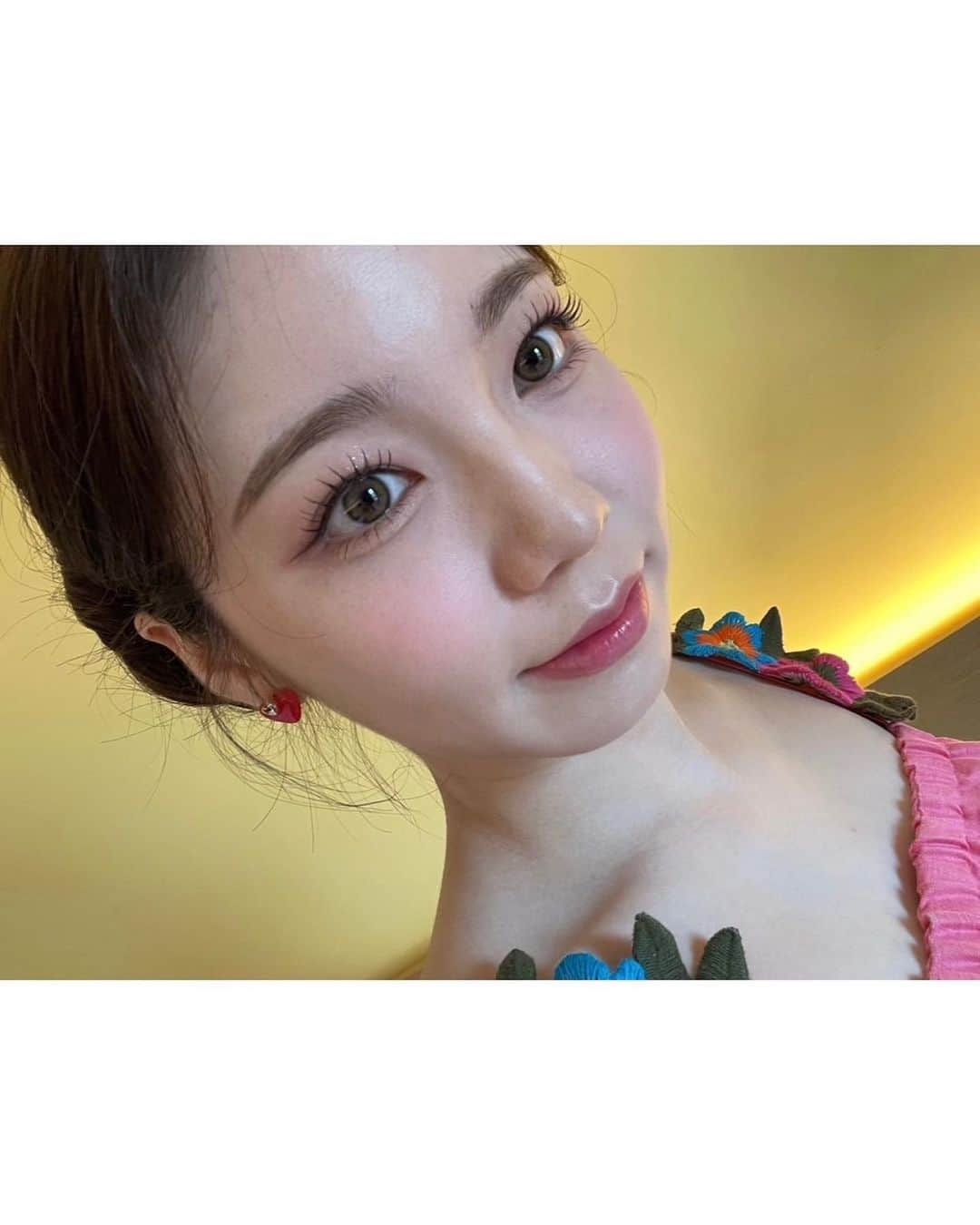 NiziUさんのインスタグラム写真 - (NiziUInstagram)「Saipan🌴🫧🌈 • • • #🌷🌷🌷」8月9日 17時11分 - niziu_artist_official