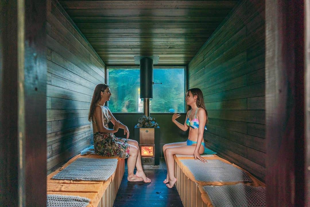 天間晴香のインスタグラム：「@morinosu_camp.sauna   全体風景 #一眼レフカメラ #もりのす #島根観光 #島根映えスポット #島根旅 #モリノス #島根サウナ #サ活」