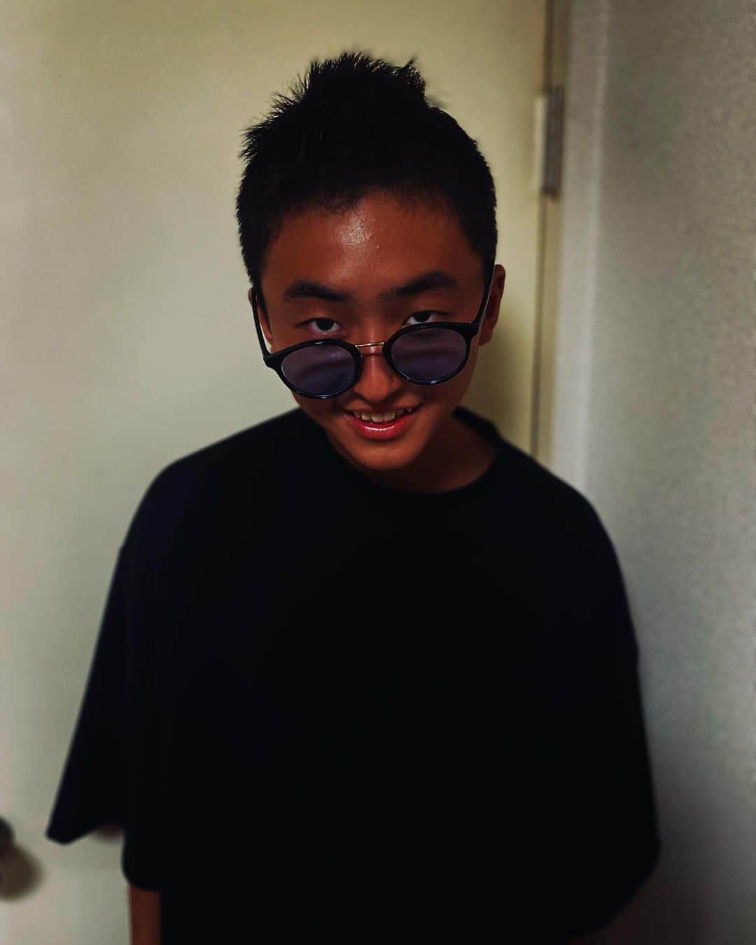 ちょんまげ小僧のインスタグラム：「日サロ通ってませんよ#ちょんまげ小僧」