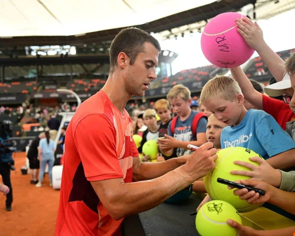 ラスロ・ジェレさんのインスタグラム写真 - (ラスロ・ジェレInstagram)「Clay court swing photodump 🙃🙄😶‍🌫️💢🤳」8月9日 17時54分 - lacidj_95