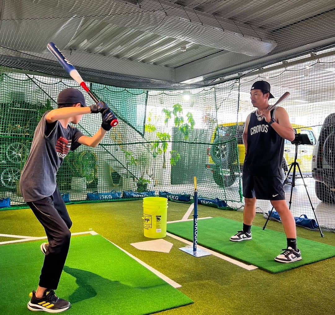 上田剛史のインスタグラム：「本日はアメリカ🇺🇸サンフランシスコからのお客様⚾️ 目指せヌートバー🇯🇵🇺🇸 遠い所ありがとうございました🙇‍♂️  #野球教室 #野球スクール #上田剛史」