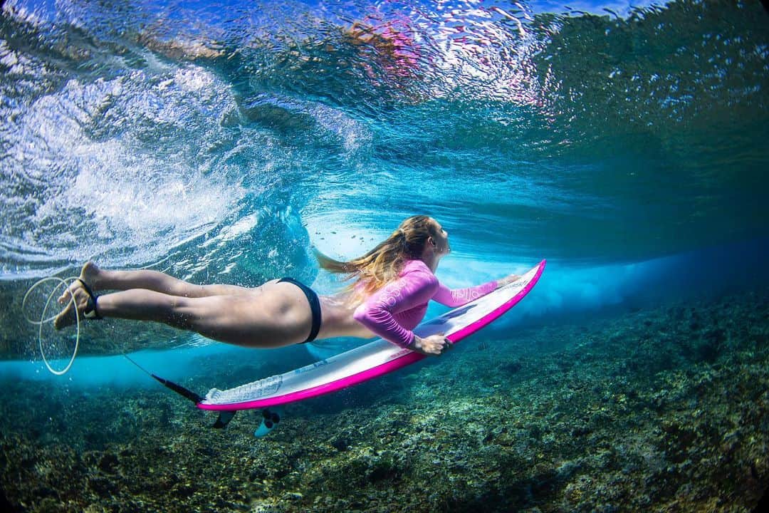 レイキー・ピーターソンのインスタグラム：「Happy to be back in this beautiful place! 😍  Photo- @brentbielmann」