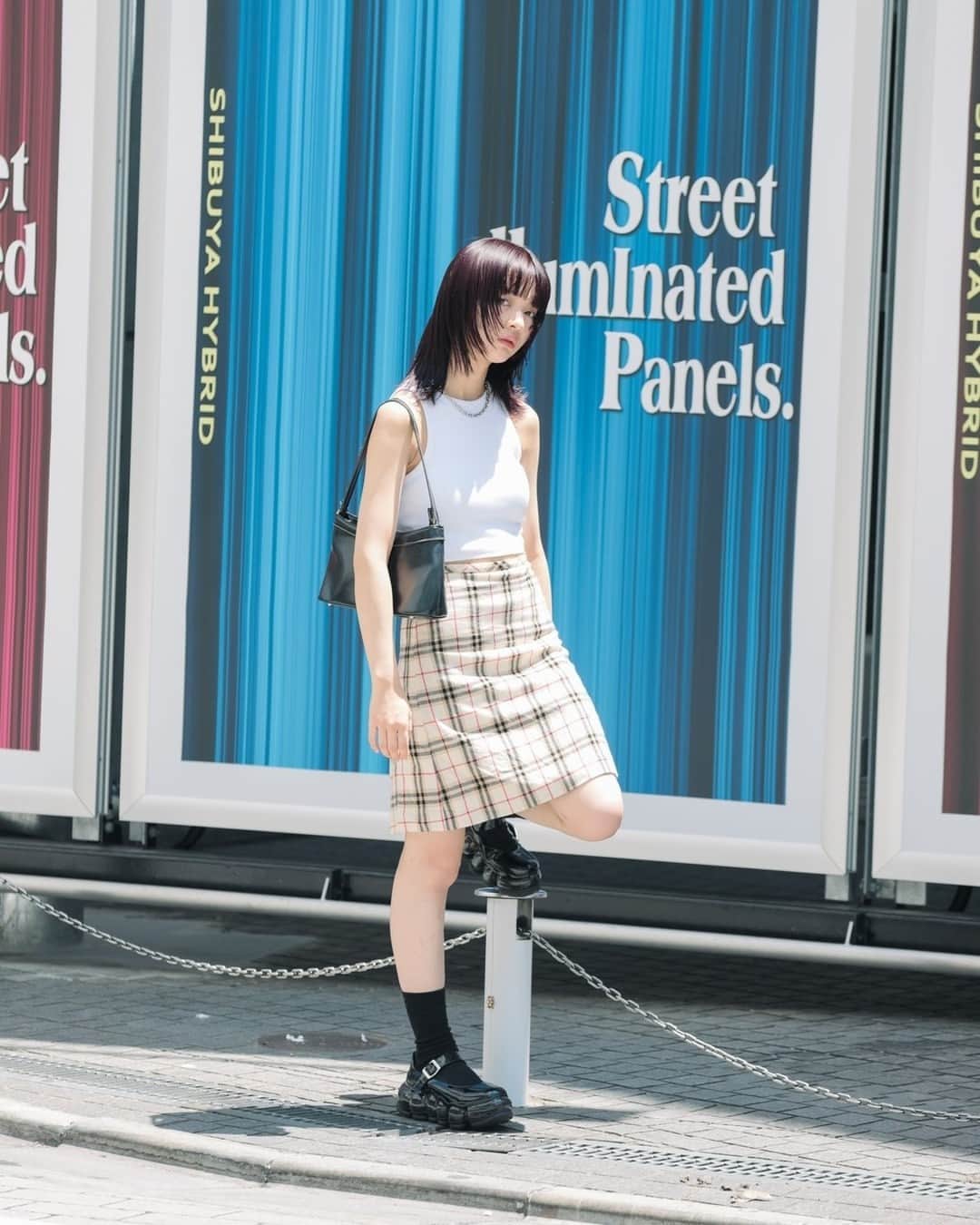 Fashionsnap.comさんのインスタグラム写真 - (Fashionsnap.comInstagram)「Name: Mei⁠ Age: 23⁠ ⁠ Tops #HM⁠ Skirt #BURBERRY⁠ Bag #used⁠ Shoes #MIKIOSAKABE⁠ Necklace #used⁠ Ring #used⁠ ⁠ Photo by @onokoro0710⁠ ⁠ #スナップ_fs #fashionsnap #fashionsnap_women」8月9日 10時05分 - fashionsnapcom