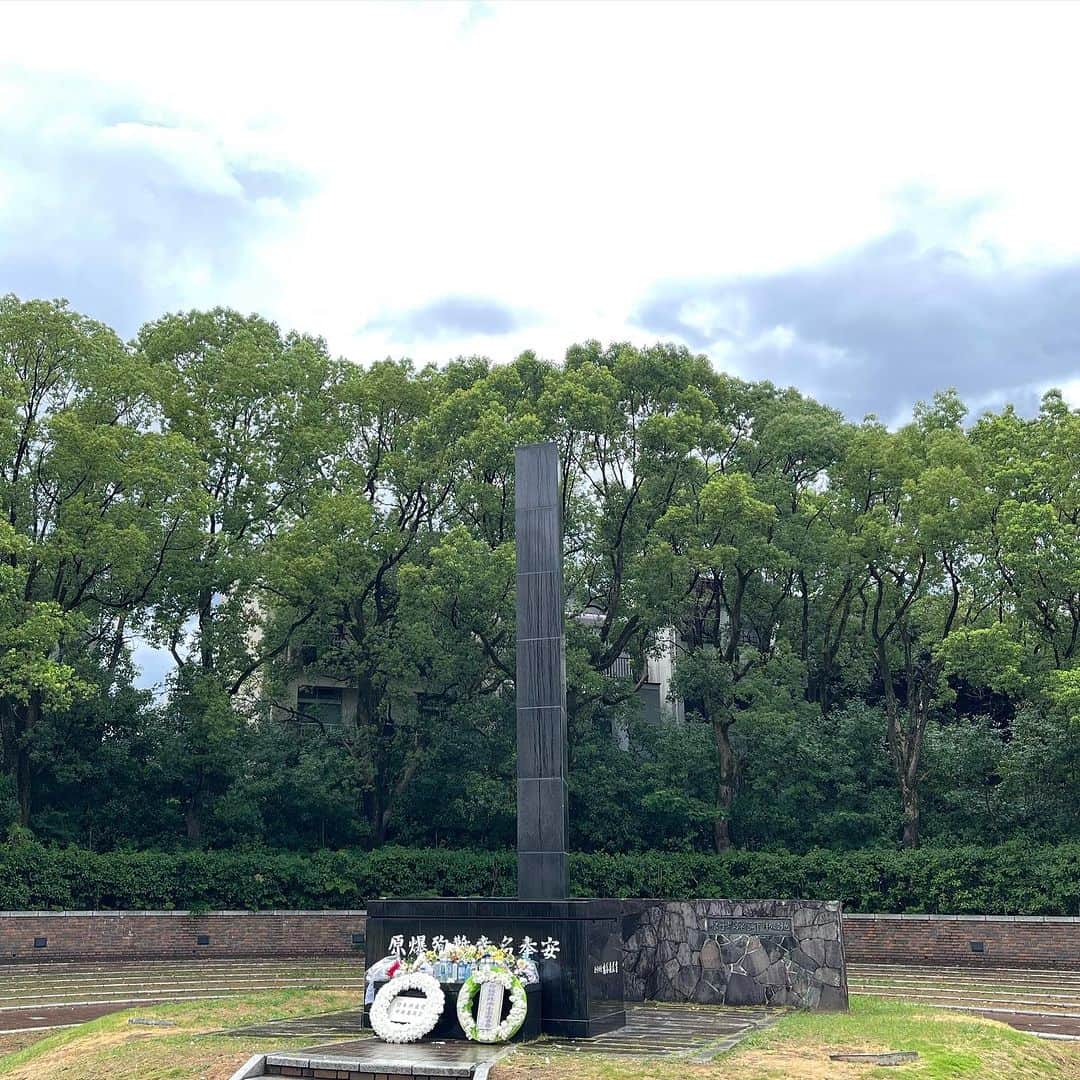 松田岳二のインスタグラム：「2023.8.9. 11:02  台風前の長崎、爆心地公園にて平和を願い黙祷しました。  SUMMER TRIP #6  #サマトリ2023 #summertrip2023 #サマトリ」