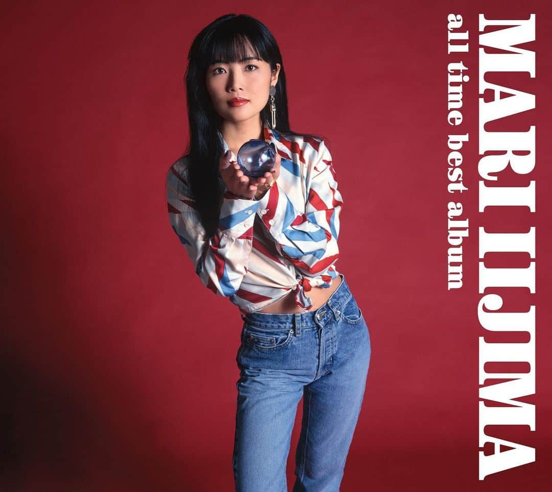 飯島真理さんのインスタグラム写真 - (飯島真理Instagram)「Mari Iijima All Time Best Album Dropping on October 4, 2023 from Victor Entertainment Japan - Total 53 tracks (from Victor, Warner, and marimusic) carefully remastered. Meticulously supervised by me in every single detail. Let’s make it a TOP 10 hit album! It deserves it. Thank you. 情報解禁時刻となりました。10月4日発売。私が精魂込めて作ったオール・タイム・ベスト。トータル53曲。選曲、カヴァー写真選択&デザイン監修、マスタリング監修、ライナー・ノーツ執筆、etc。全神経を研ぎ澄ましてやりました。皆さんに愛してもらえる事間違いなしです。応援よろしくお願いします💙#mariiijima #alltimebest #citypop #popstar #singersongwriter #thebest #goat #tripleálbum」8月9日 12時00分 - mari_iijima_official