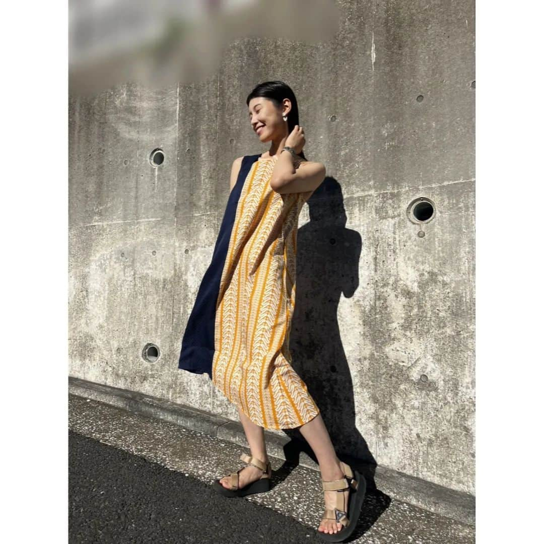 杉原枝利香のインスタグラム：「#new 👗  今月の👗♡ 「オパール&バティックプリントドレスワンピース」 オパール加工で表現したバティック柄の透け感のある生地とバティックプリントを大胆に切り替えたワンピースです♡ ジーンズとかと合わせてもお洒落だけど、暑いので私はこのまま派😆  👗@plus62_shop  #iloveit  #プラス62アンバサダー  #fashion #fashiongram ------------------------ #photoshoot #photo #outfit #ootdfashion #ootd #followme #シードルアンバサダー #横須賀アピールグラマー #りンご #杉原枝利香 #actress #model #ambassador #🍎」