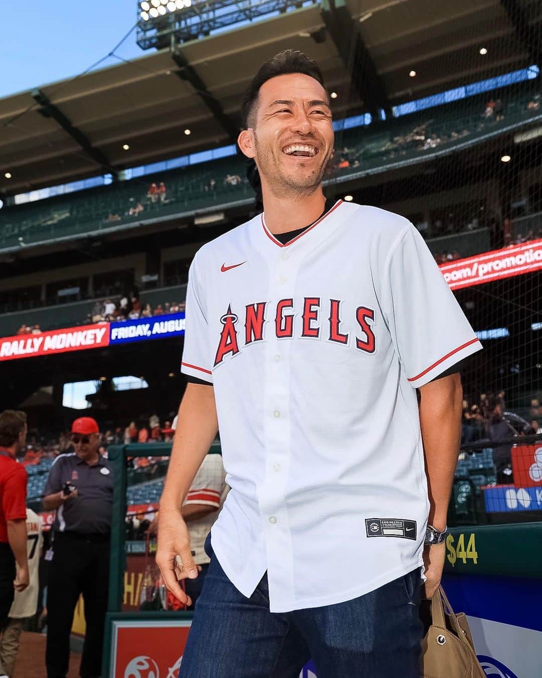 吉田麻也のインスタグラム：「Vamos Angelinos ⚾️  @mayayoshida22 x @angels」