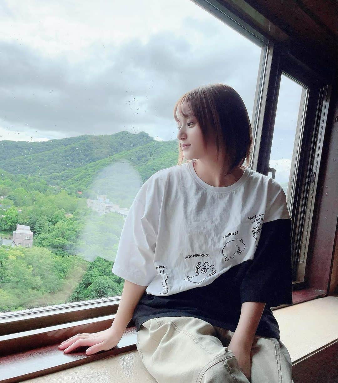 吉良りんのインスタグラム：「. . 家族旅行 ❁⃘*.ﾟ 最上階のいい部屋取って みんなご招待ᐠ ♡ ᐟ . とても楽しい時間でした . #温泉 #旅行 #家族旅行」