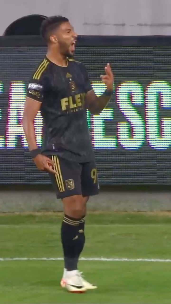 Major League Soccerのインスタグラム：「5 goals in 2 games for @bouanga_20 🔥」