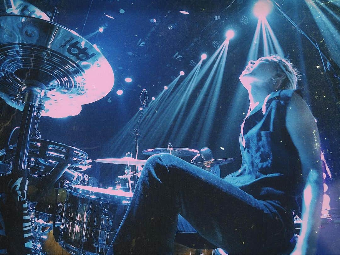 Tatsuya Amanoのインスタグラム：「had a blast last night Beijing! I hope to see you guys again soon❤️‍🔥 ⁡ 1日目の北京ぶち上げてきたぜ🔥 めちゃ楽しかったな〜！ ⁡ TK from Ling tosite sigure [Tour 2023 The Second Chapter in Asia]」