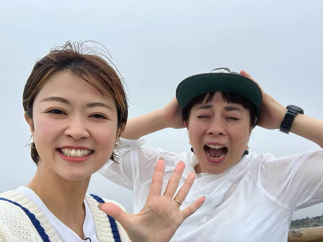 常盤よしこのインスタグラム：「週刊山崎くん♡ 今夜7時から😆 久しぶりにまいさんと❤️ 県道走破の旅をしてきました♫ ぜひご覧ください♡  #週刊山崎くん#県道走破#熊本グルメ#霧でまったく景色見えず#阿蘇山頂#阿蘇山上#阿蘇山中岳火口」