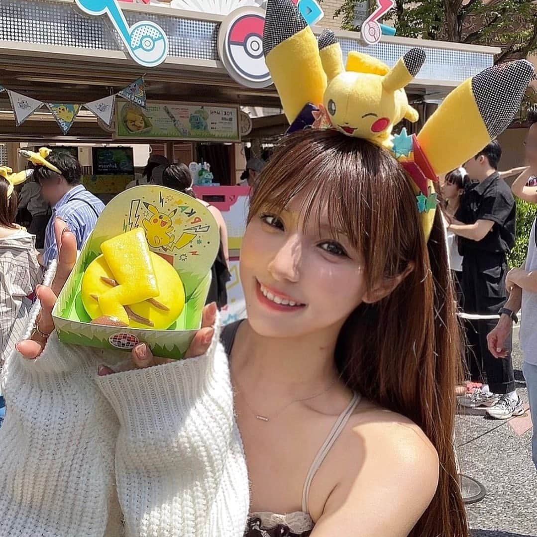 夏本あさみのインスタグラム：「ぴーかーぢゅーーっ⚡️🤍🤍」