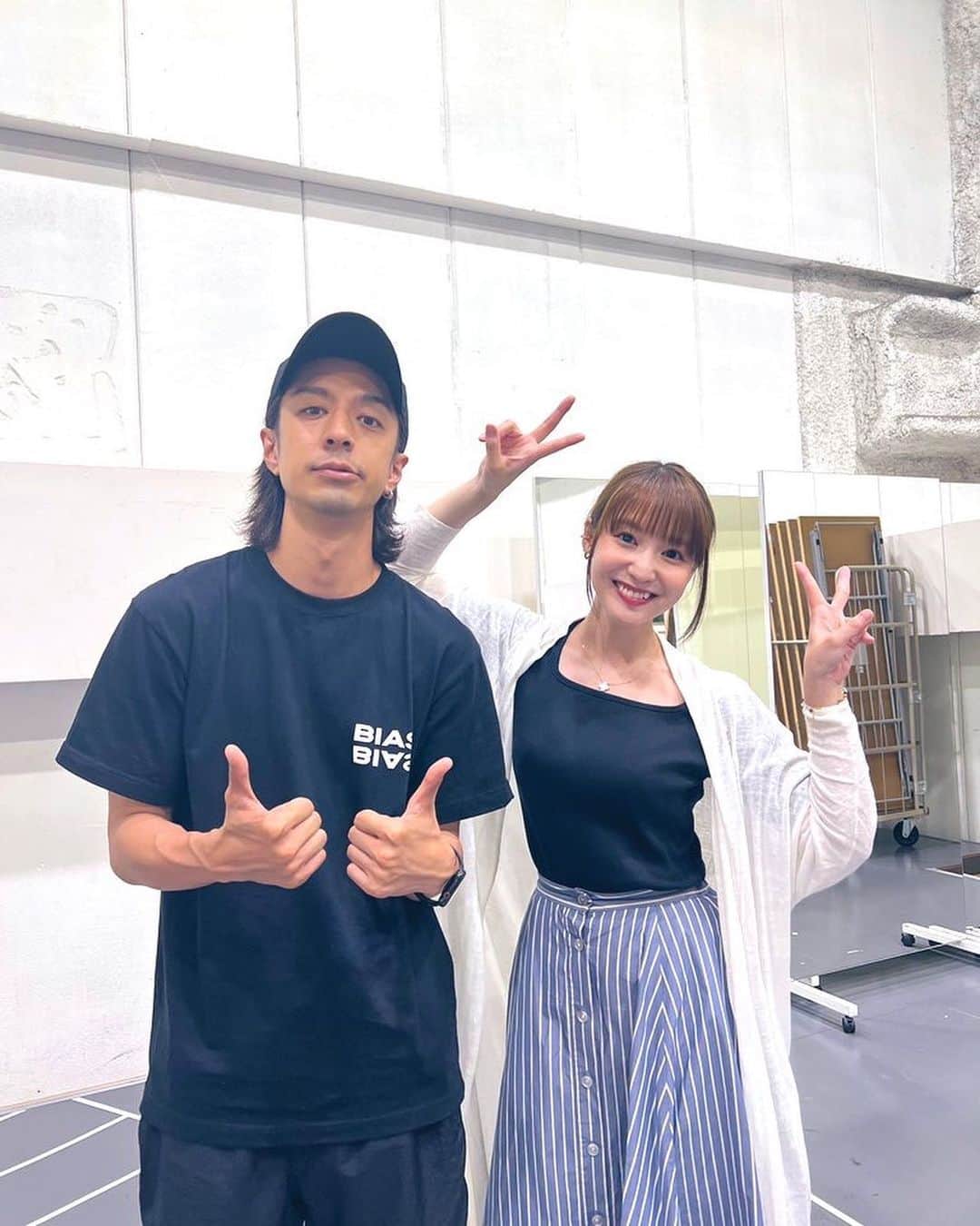 のインスタグラム：「.  おまつさん😎 今日も、相変わらず面白かったです🤣 お忙しいらしく、痩せこけてて心配になりました😇笑  全公演ファイトです！😂✨  #極楽牢屋敷」